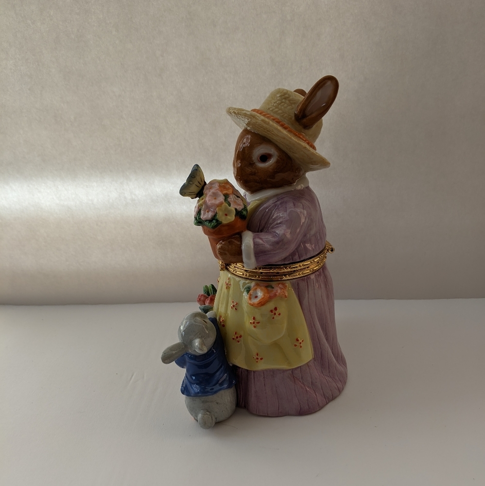 Mother Rabbit Trinket Box - Picture 5 of 8